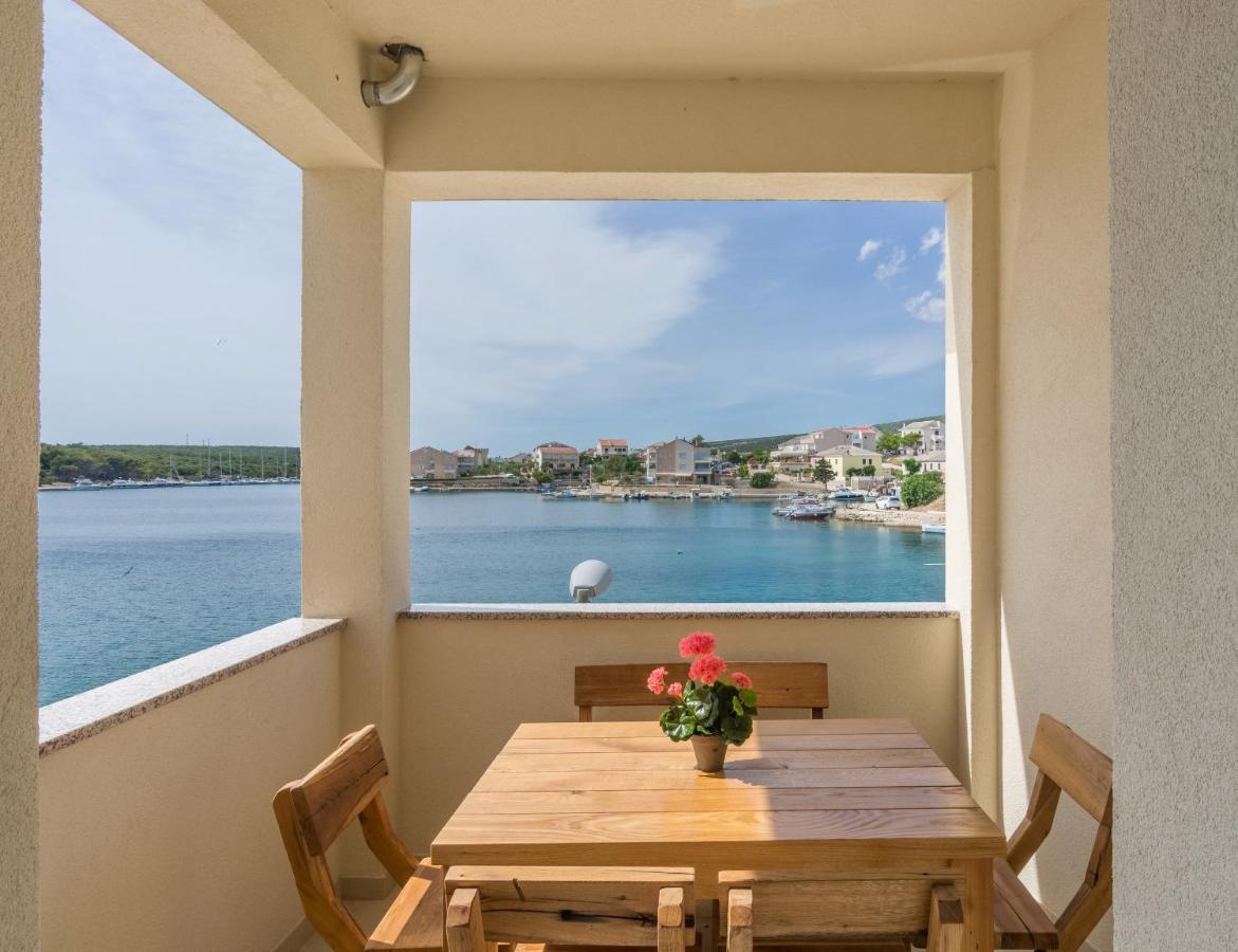 Apartments By The Sea Simuni, Pag - 18386 Kolan Extérieur photo