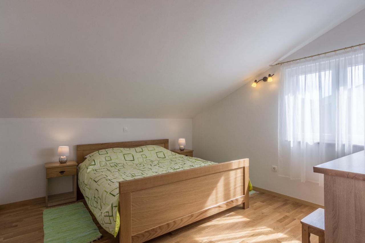 Apartments By The Sea Simuni, Pag - 18386 Kolan Extérieur photo